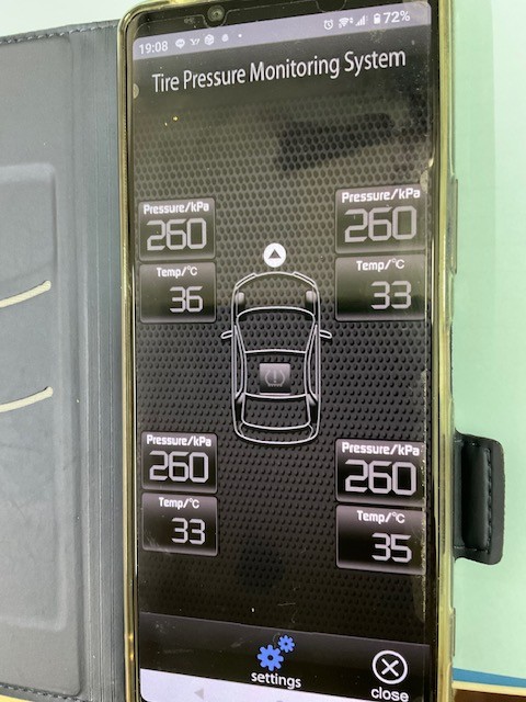 スタッフが撮影、加工した画像になります。