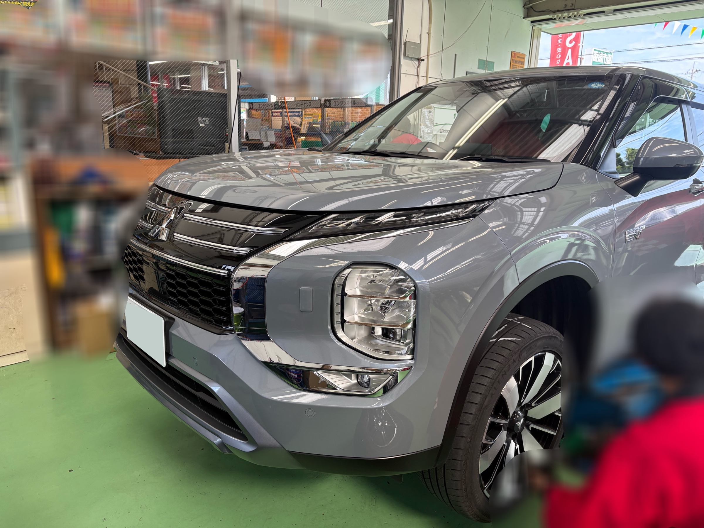 タイヤホイルセット　アウトランダーPHEV スタッドレスタイヤ　その他おまけ付き ミツビシ・アウトランダーPHEV】スタッドレスタイヤホイールセット