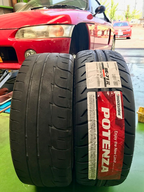 ホンダ ビートタイヤ交換 ホンダ ビート タイヤ スタッフ日記 タイヤ館 守山吉根 愛知県 三重県のタイヤ カー用品ショップ タイヤからはじまる トータルカーメンテナンス タイヤ館グループ