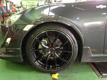 トヨタ86 レイズグラムライツ57FXX＆TPMS取付！！ | 店舗お