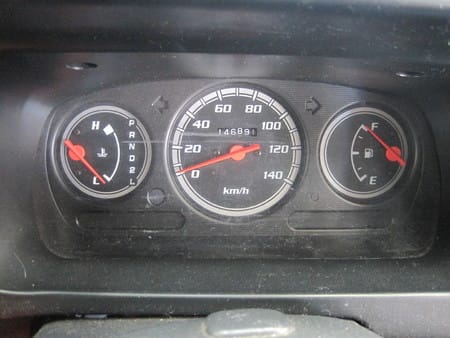 スピードメーターが動かない サービス事例 タイヤ館 阿見 茨城県のタイヤ カー用品ショップ タイヤからはじまる トータルカーメンテナンス タイヤ館グループ