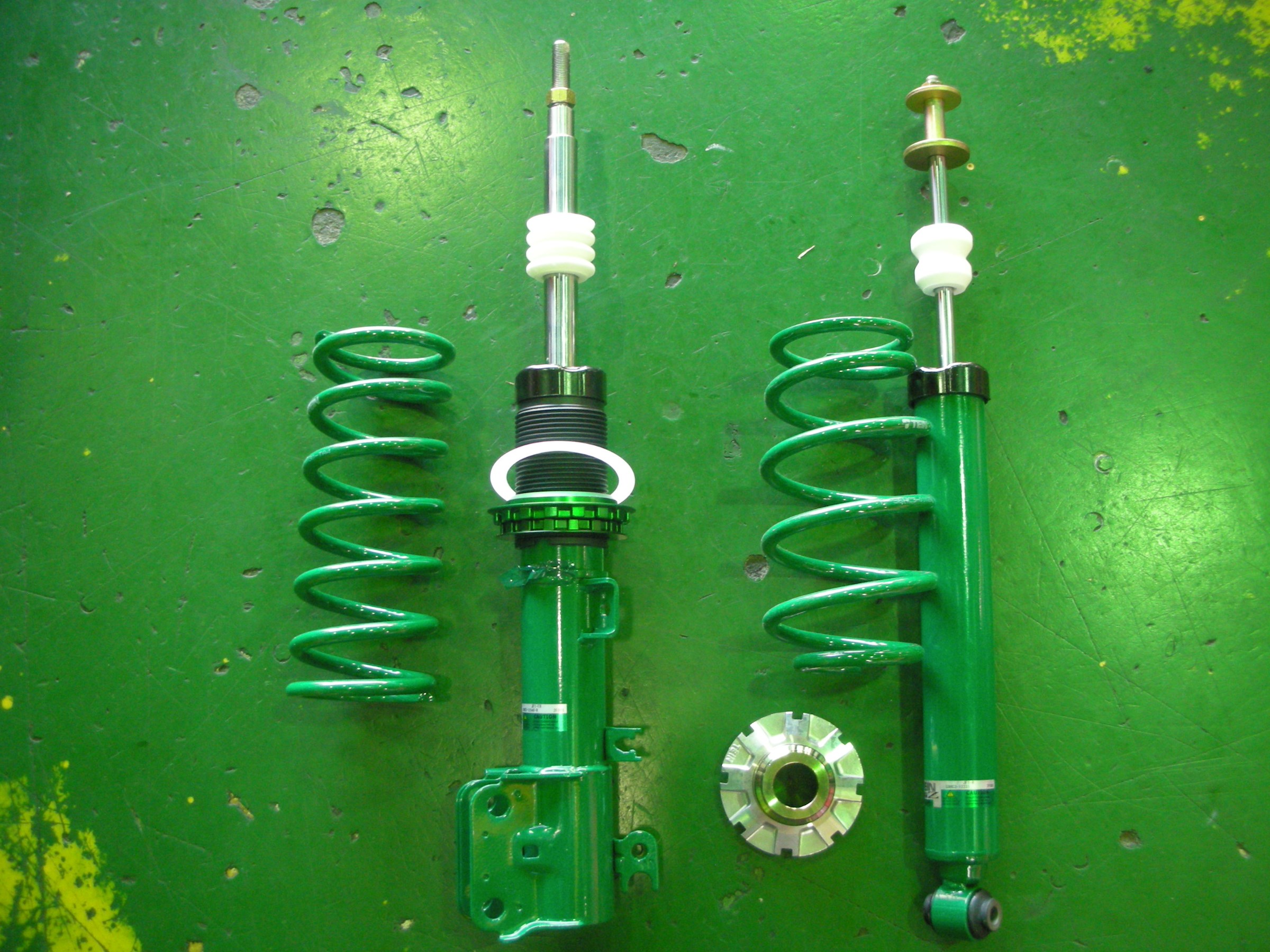 車高調取付 アルミ タイヤセット取付 ホンダ N Box その他 パーツ取付 サスペンション取付 スタッフ日記 タイヤ館 入間 タイヤからはじまる トータルカーメンテナンス タイヤ館グループ