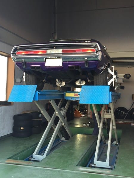 アメ車アライメント サービス事例 タイヤ館 中山 宮城県のタイヤ カー用品ショップ タイヤからはじまる トータルカーメンテナンス タイヤ館グループ