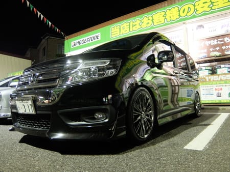 ステップワゴンRK5 車高調取付け | 店舗おススメ情報 | タイヤ