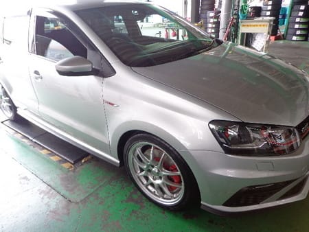 VW ポロGTI ブレーキディスクローター 交換しました。 | サービス事例