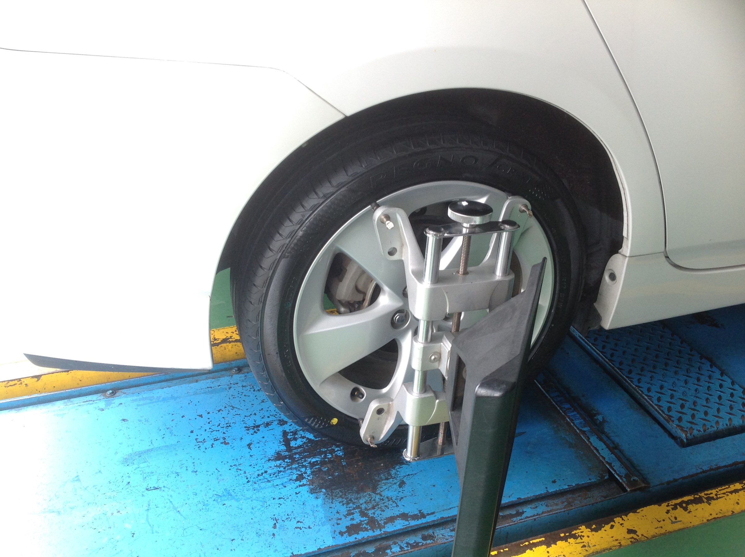 アルミホイールの時は、そのまま取付ます。