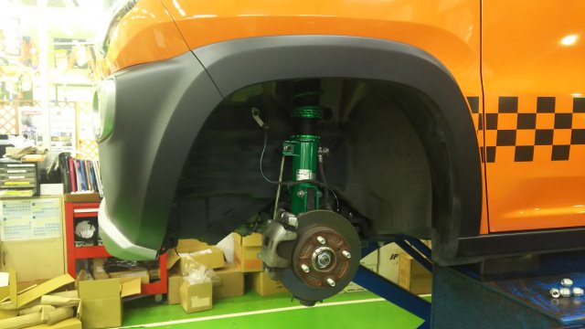 ハスラー車高調取り付け等 | サービス事例 | タイヤ館 浜松宮竹