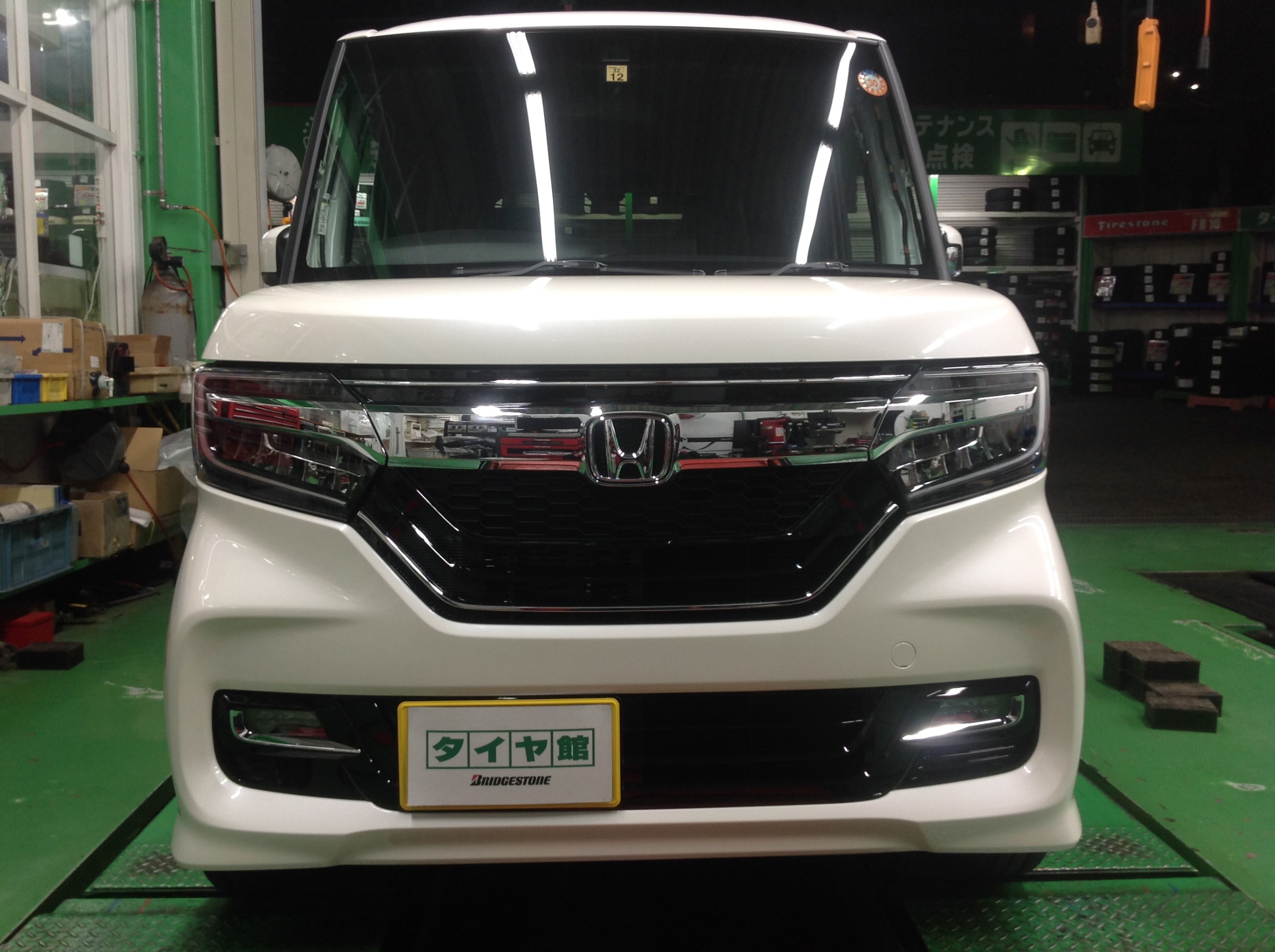 N Box Pioneer 楽ナビ Avic Rz901のお取付け ホンダ N Box サービス事例 タイヤ館 成瀬 タイヤからはじまる トータルカーメンテナンス タイヤ館グループ
