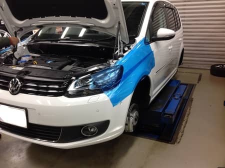 トゥーラン車高調取付 スタッフ日記 タイヤ館 池上 東京都のタイヤ カー用品ショップ タイヤからはじまる トータルカーメンテナンス タイヤ館グループ