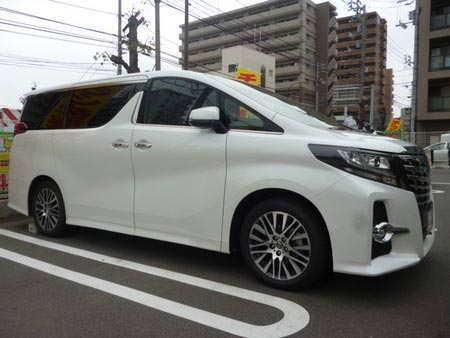 新型アルファード入庫 ローダウン施行です スタッフ日記 タイヤ館 松山 愛媛県のタイヤ カー用品ショップ タイヤからはじまる トータルカーメンテナンス タイヤ館グループ