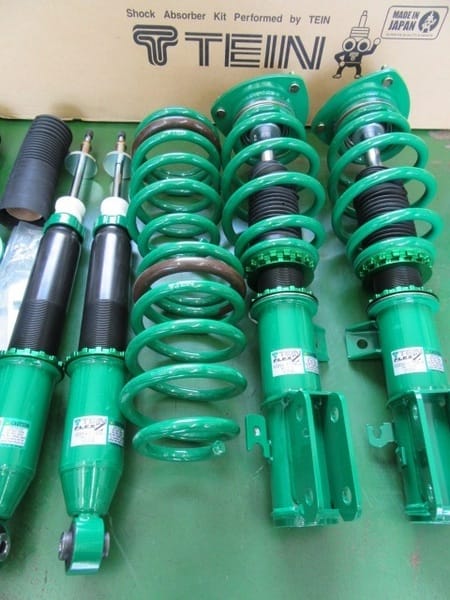 Tein フレックスz ステップワゴン Rk1 ホンダ ステップワゴン その他 パーツ取付 各メーカー 車高調 ダウンスプリング ショックアブソーバー交換 スポーツブレーキパッド ローター 純正部品各種取付 サービス事例 タイヤ館 瀬谷 神奈川県のタイヤ カー用品