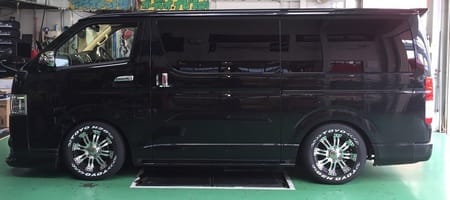 0系ハイエース 4型s Gl ローダウン 取り付け 施工事例集 タイヤ館 福岡西 タイヤからはじまる トータルカーメンテナンス タイヤ館グループ