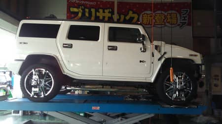 ハマーH2 ２４インチ アライメント調整 | スタッフ日記 | タイヤ館