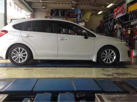 インプレッサスポーツ Gp7 ローダウンスプリング交換の巻 スタッフ日記 タイヤ館 堺 大阪府 和歌山県のタイヤからはじまる トータルカーメンテナンス タイヤ館グループ