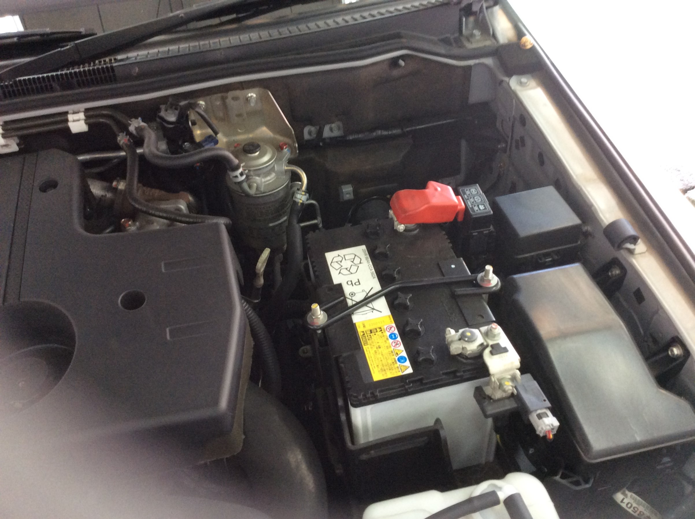 ミツビシ・パジェロのバッテリー交換 | 店舗おススメ情報 | タイヤ館