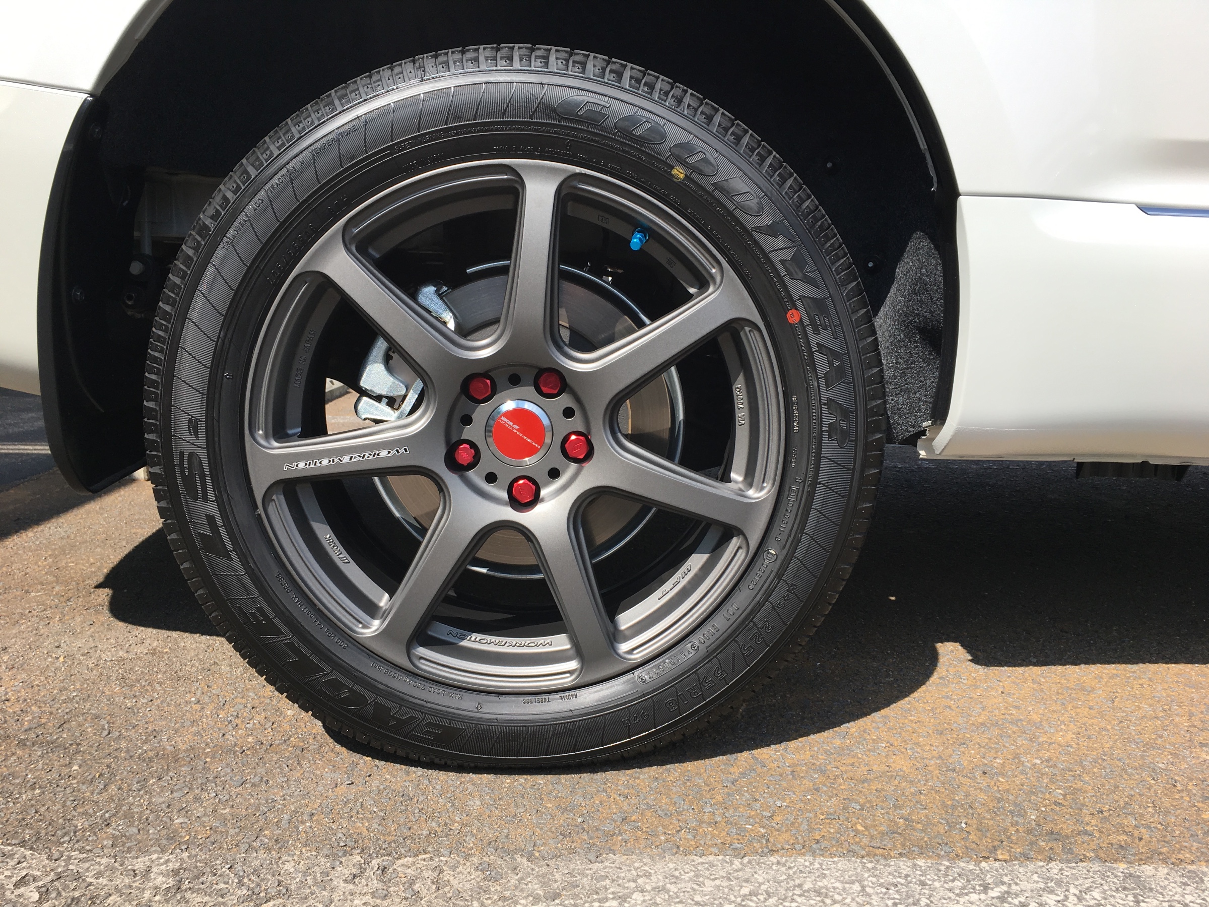WORK EMOTION T7R 18インチ　スタッドレスタイヤ付き WORK EMOTION T7R 18インチ 18x7.5J 5/100 +47 AHG アッシュド