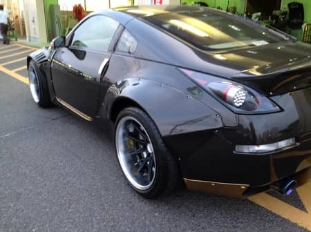 Z33（ロケットバニーボディキット）ワークグノーシス装着