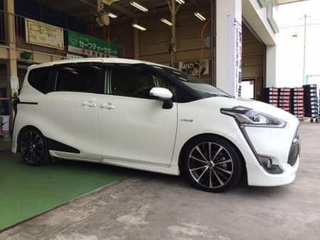 シエンタ Nhp170g に車高調 トヨタ シエンタ パーツ取付 サスペンション取付 スタッフブログ タイヤ館 松江南 タイヤからはじまる トータルカーメンテナンス タイヤ館グループ