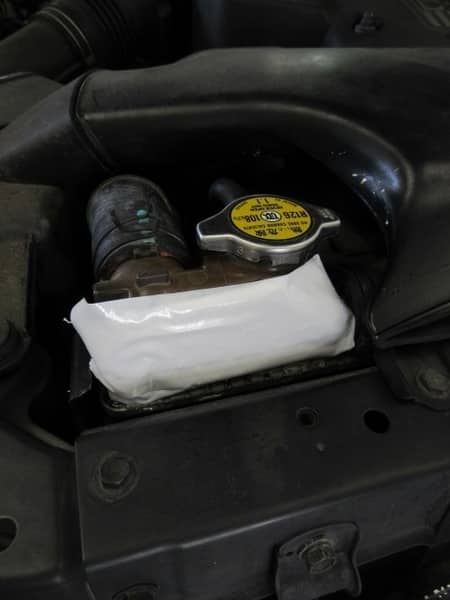 トヨタ クラウン JZS175 ラジエーター・エンジンオイル交換 | サービス事例 | タイヤ館 瀬谷 | 神奈川県のタイヤ、カー用品ショップ  タイヤからはじまる、トータルカーメンテナンス タイヤ館グループ