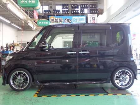 DAIHATSU 【L375S タントカスタム】 足廻り交換作業 | 店舗お DAIHATSU 【L375S タントカスタム】 足廻り交換作業 | 店舗お