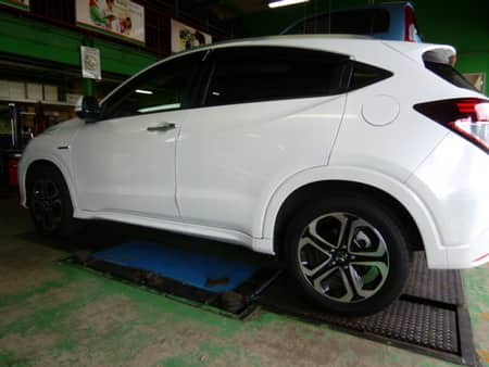 ヴェゼル 車高調交換 技術サービスブログ タイヤ館 鎌ヶ谷 千葉県のタイヤ カー用品ショップ タイヤからはじまる トータルカーメンテナンス タイヤ館グループ