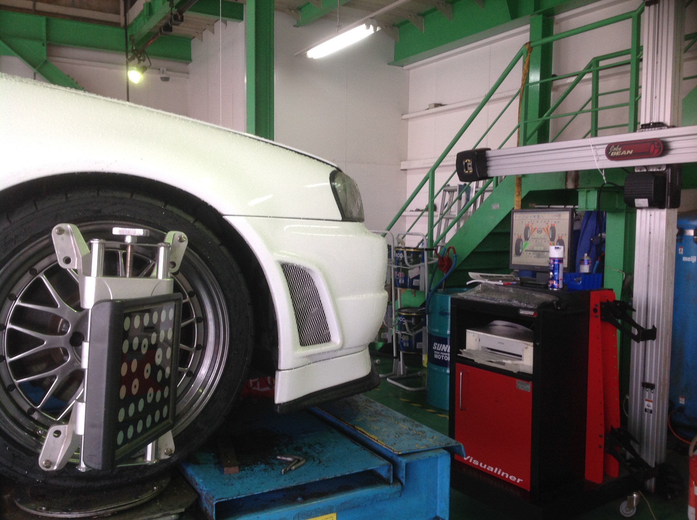 ４輪アライメント