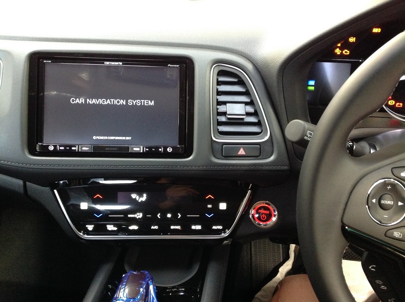 ヴェゼル ８インチナビ取付け ホンダ ヴェゼルハイブリッド Av ナビ機器 カー用品取付 各社ナビゲーション取付 スタッフ日記 タイヤ館 金沢東 石川県 福井県のタイヤ カー用品ショップ タイヤからはじまる トータルカーメンテナンス タイヤ館グループ