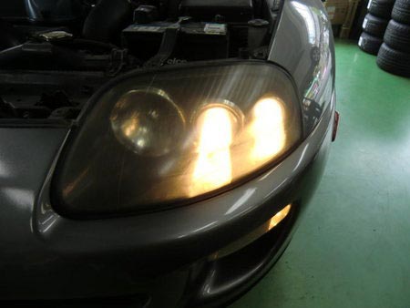 名車８０系スープラのヘッドライトをLED化 | サービス事例 | タイヤ館