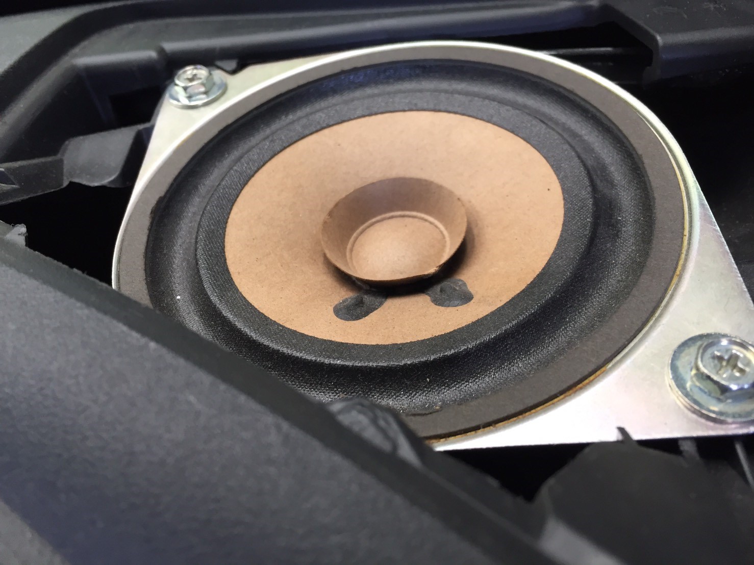 スピーカー交換 Av ナビ機器 カー用品取付 Av商品取付 取付 サービス事例 タイヤ館 松崎 タイヤからはじまる トータルカーメンテナンス タイヤ館グループ