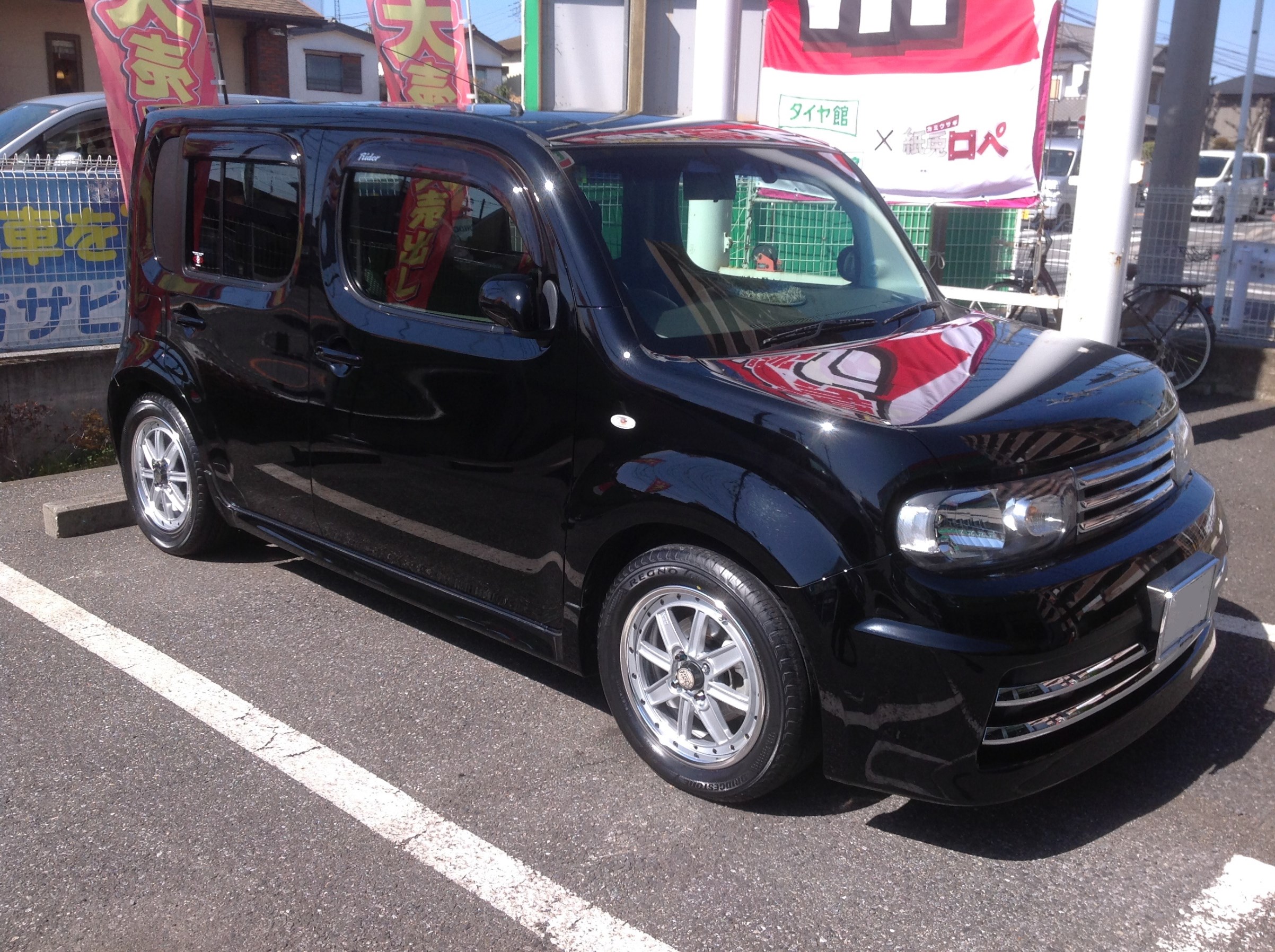 Z12型キューブ アルミセット取り付け 日産 キューブ ホイール タイヤ ホイール関連 タイヤ ホイール交換 技術サービスブログ タイヤ館 鎌ヶ谷 千葉県のタイヤ カー用品ショップ タイヤからはじまる トータルカーメンテナンス タイヤ館グループ