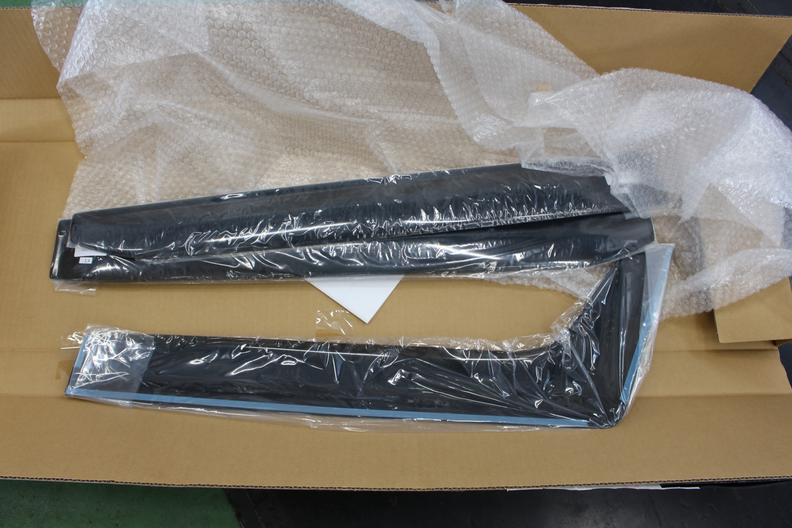ホンダ N Box バイザー取付しました ホンダ N Box サービス事例 タイヤ館 多摩境 タイヤからはじまる トータルカーメンテナンス タイヤ館グループ