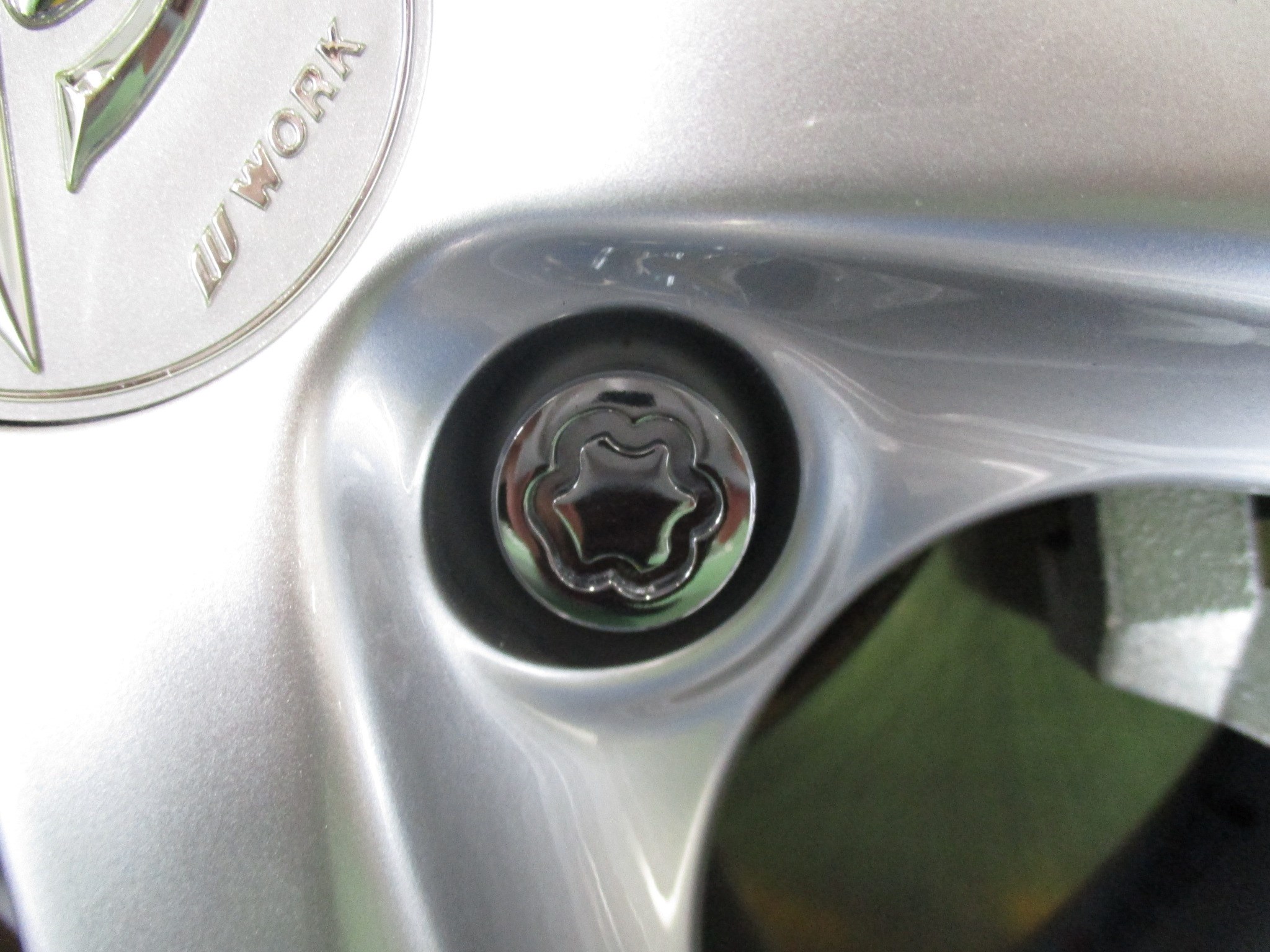 トヨタ・AXVH70 カムリ】タイヤ＆ホイール交換・アライメント調整作業