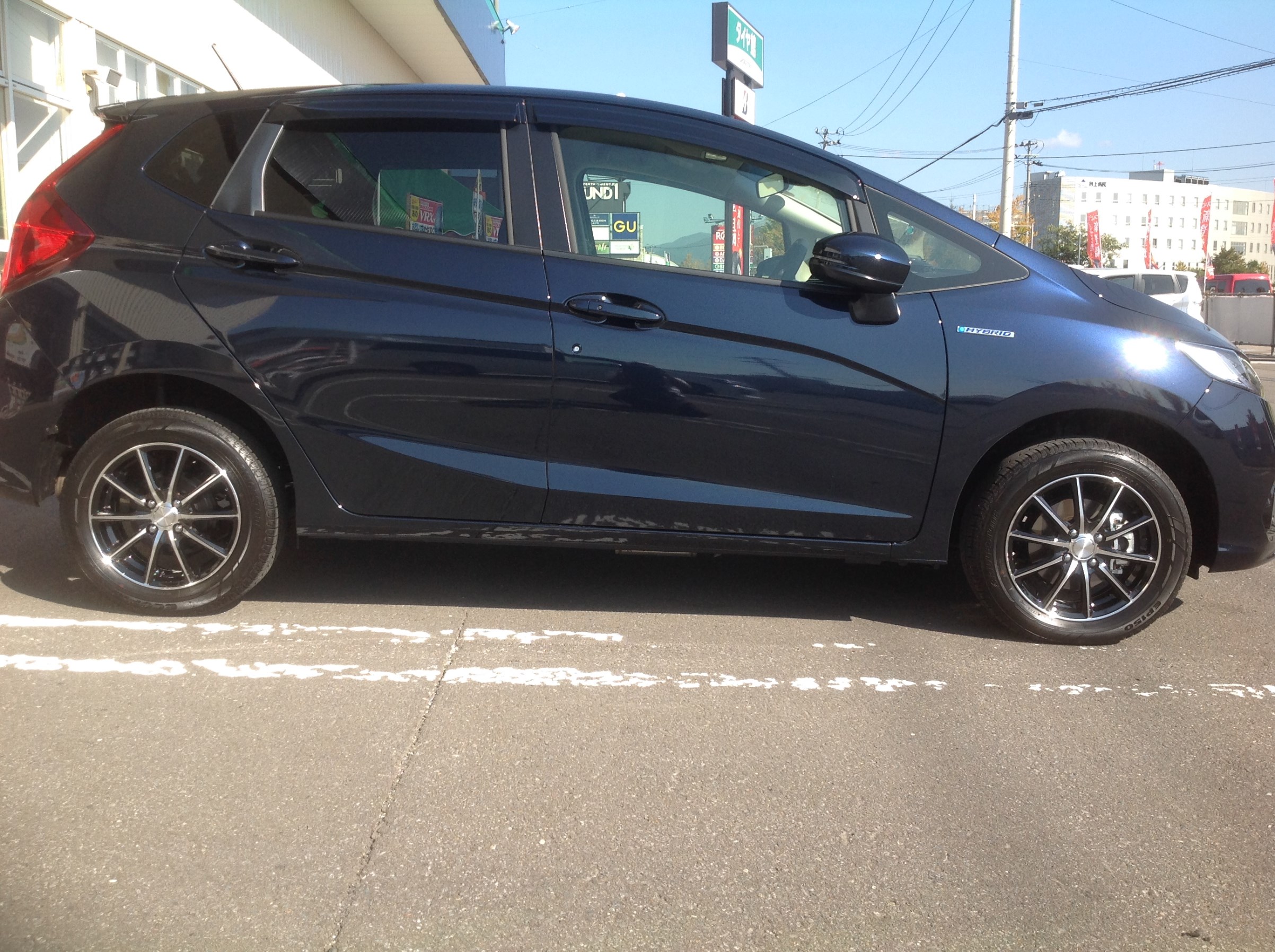 フィット ハイブリッド アルミホイール交換 ホンダ フィットハイブリッド ホイール タイヤ ホイール関連 タイヤ ホイール交換 スタッフ日記 タイヤ館 青森中央 タイヤからはじまる トータルカーメンテナンス タイヤ館グループ