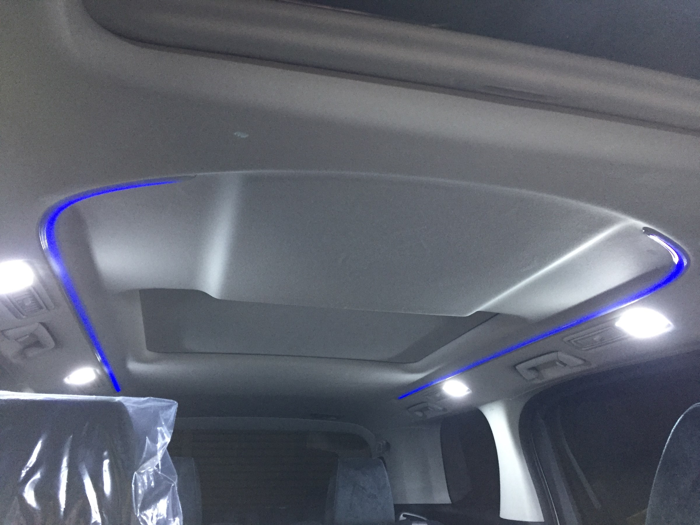 ヴェルファイア ３０ 後期 用品取付け トヨタ ヴェルファイア その他 パーツ取付 各種用品取付 今日の谷田部店 タイヤ館 つくば谷田部 茨城県のタイヤ カー用品ショップ タイヤからはじまる トータルカーメンテナンス タイヤ館グループ