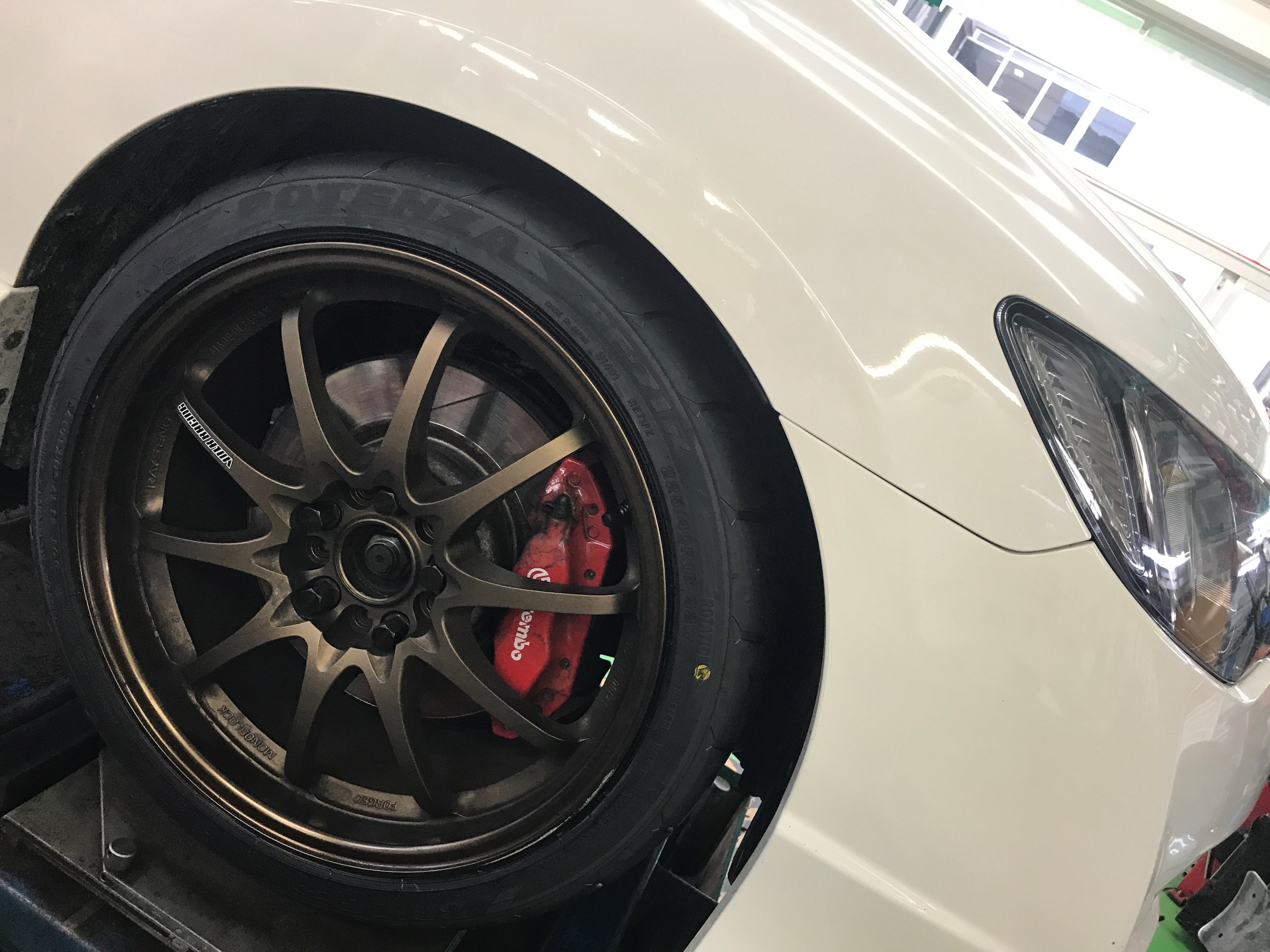 シビック Type R FD2 タイヤ交換 | 店舗おススメ情報