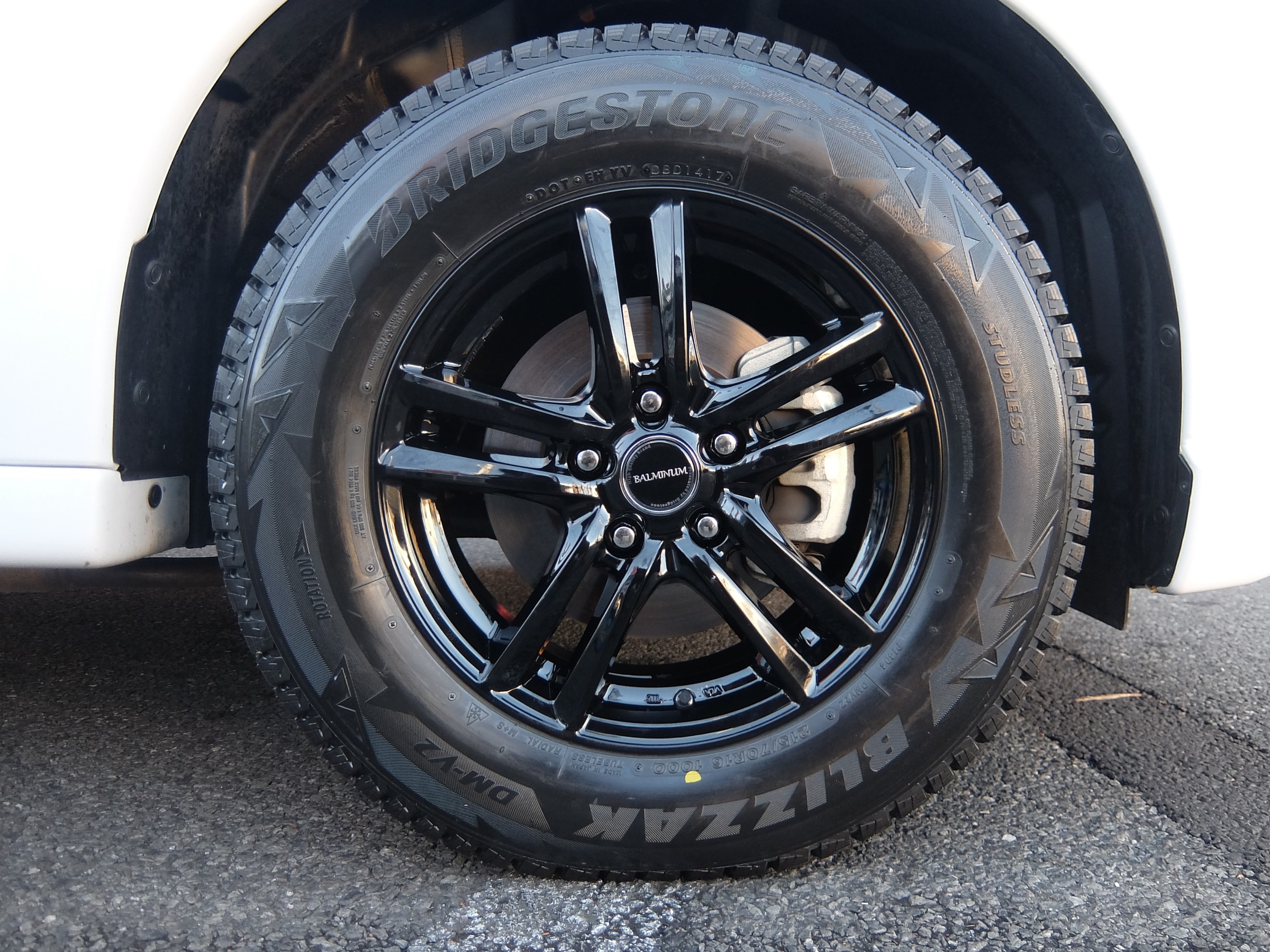 三菱・アウトランダー】アルミSET取付け | 三菱 アウトランダーPHEV