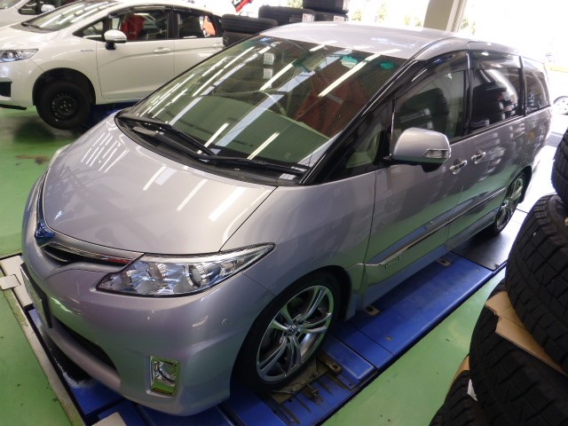トヨタ ａｈｒｗ エスティマハイブリッド 車高調取り付けを行いました お知らせ タイヤ館 阿見 茨城県のタイヤ カー用品ショップ タイヤからはじまる トータルカーメンテナンス タイヤ館グループ