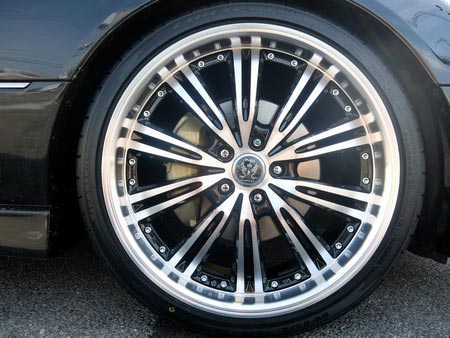 トヨタ・セルシオ30後期】タイヤ、ホイールセット取付けでご来店です