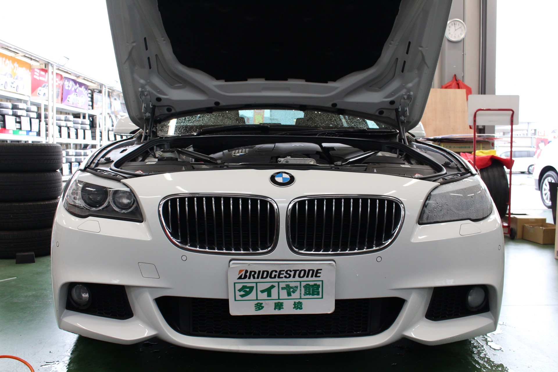 BMW F11 ヘッドライト 水滴がすごい・・ | BMW 5シリーズ | サービス