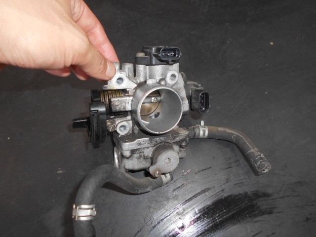 絶版スズキ ジムニー JA11 F6A エンジン スロットル ボディ スペーサー 絶版スズキ ジムニー JA11 F6A エンジン スロットル ボディ