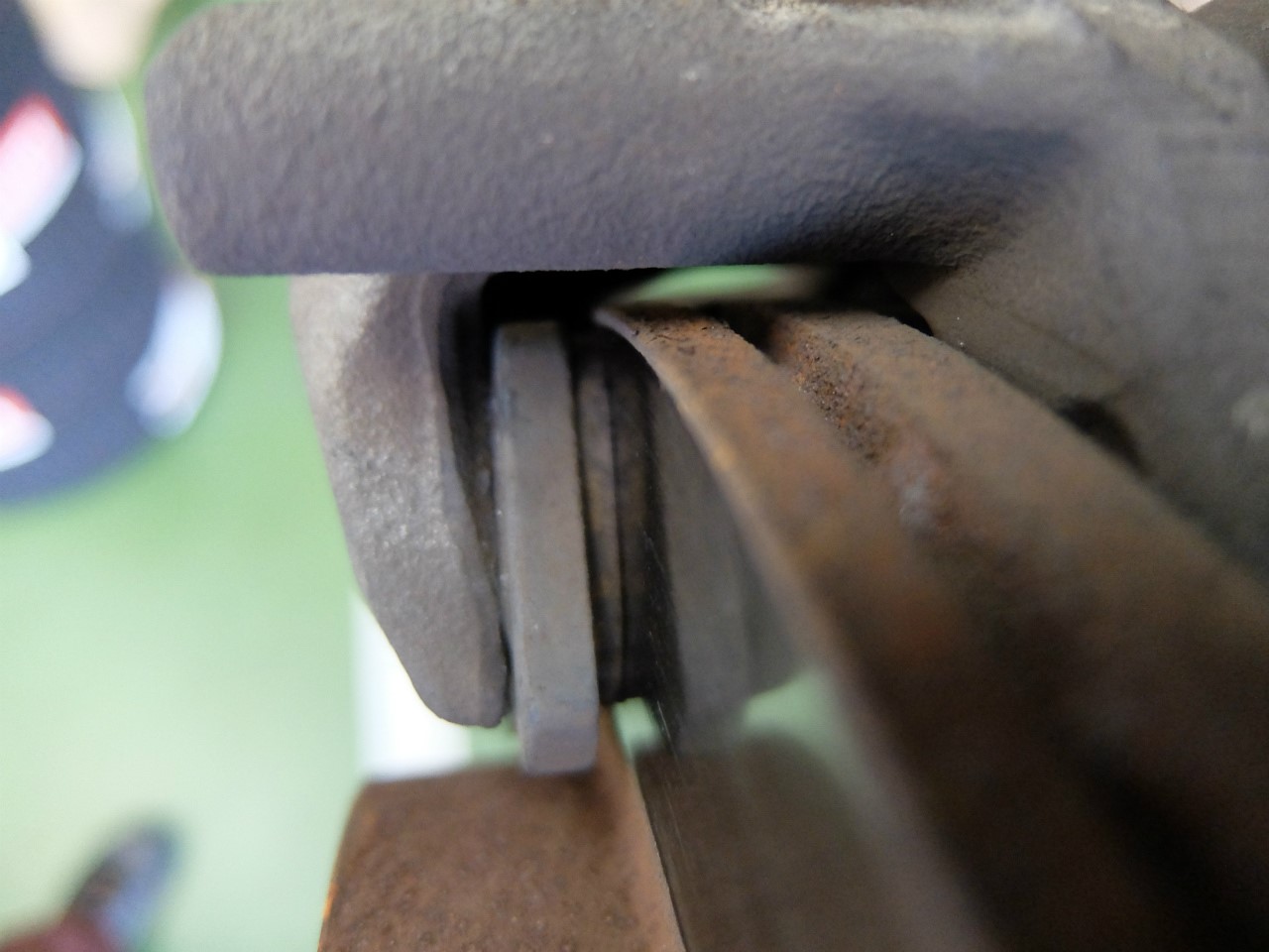 ミツビシ ミラージュ A05a ブレーキパッド交換 三菱 ミラ ジュ メンテナンス商品 パーツ取付 ブレーキ関係取付 サービス事例 タイヤ館 うしく上柏田 茨城県のタイヤ カー用品ショップ タイヤからはじまる トータルカーメンテナンス タイヤ館グループ