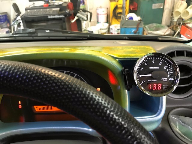 久しぶりのメーター取付 スタッフ日記 タイヤ館 西荻窪 東京都のタイヤ カー用品ショップ タイヤからはじまる トータルカーメンテナンス タイヤ館グループ