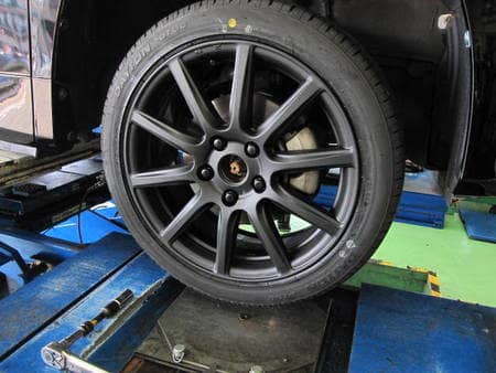 アルミホイール センターキャップも交換です スタッフ日記 タイヤ館 和歌山北 大阪府 和歌山県のタイヤからはじまる トータルカーメンテナンス タイヤ館グループ