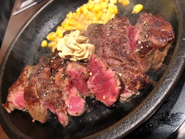 いきなりステーキ初心者なので 肉300ｇからです スタッフ日記 タイヤ館 出水 タイヤからはじまる トータルカーメンテナンス タイヤ館グループ