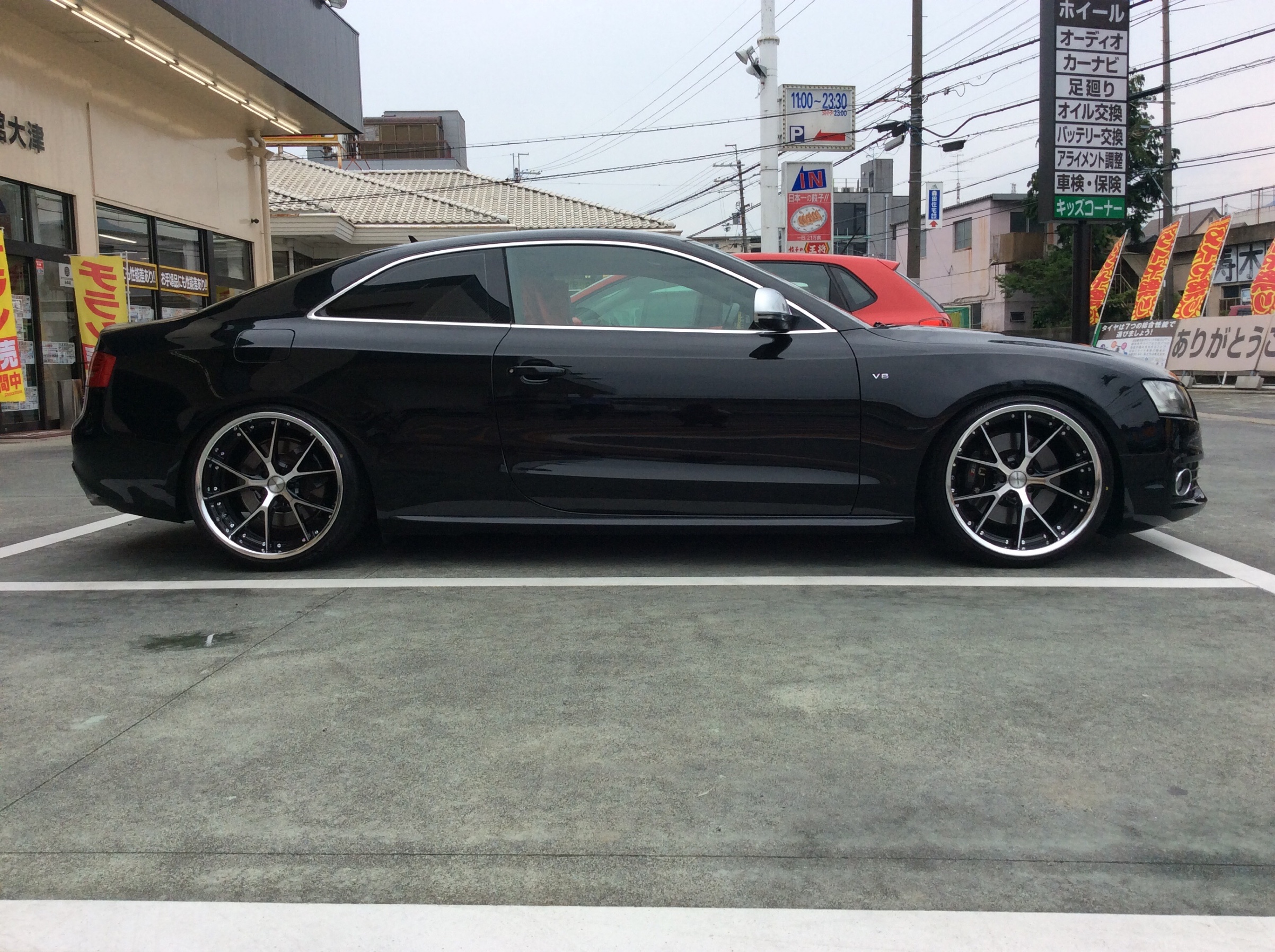 アウディs5にmaverick 905s装着 アウディ ホイール タイヤ ホイール関連 タイヤ ホイール交換 スタッフ日記 タイヤ館 大津 京都府 滋賀県のタイヤからはじまる トータルカーメンテナンス タイヤ館グループ