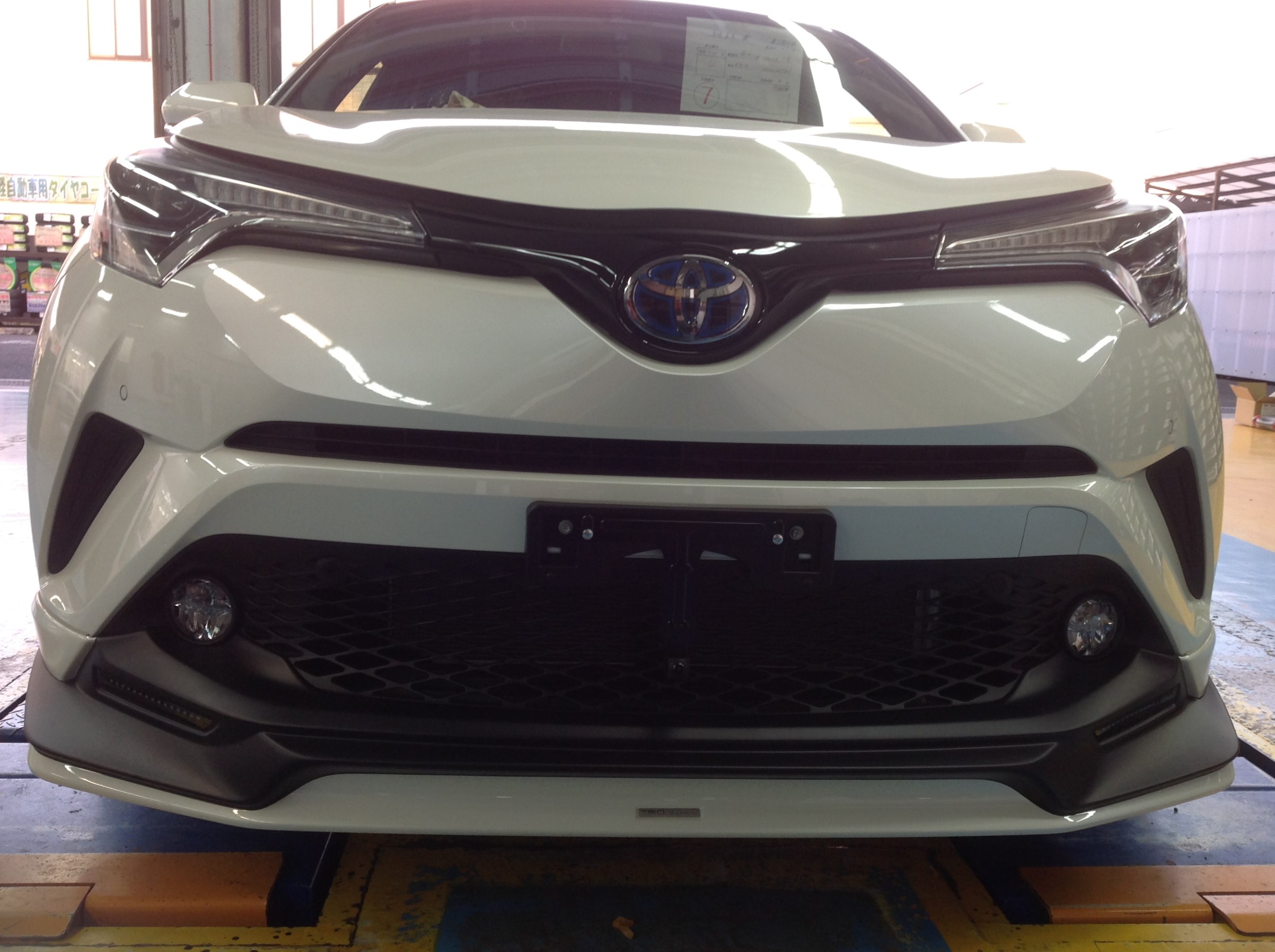 トヨタ CH-R TRDフロントスポイラー デイライト.