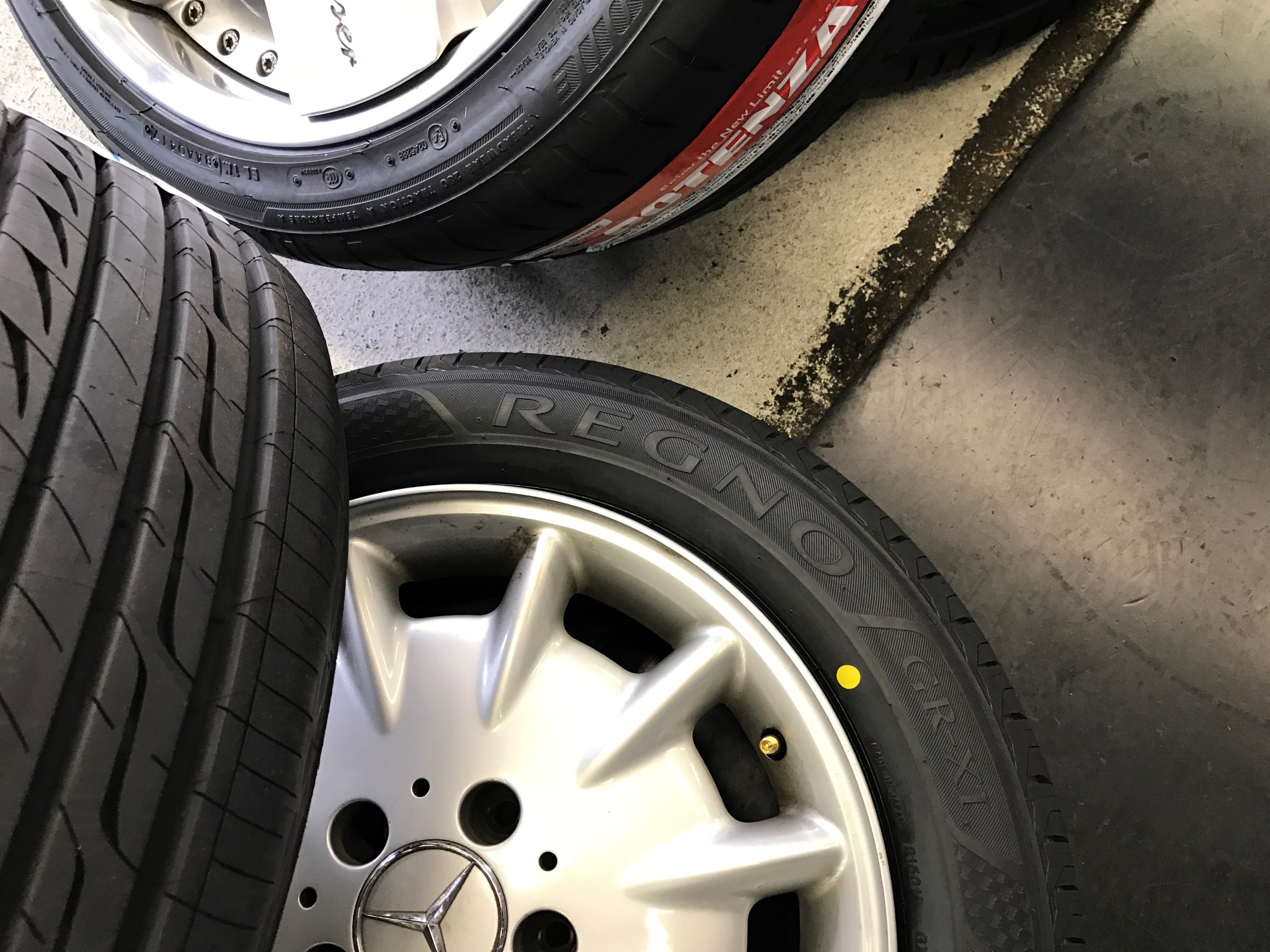 GR-XI 215/55R16