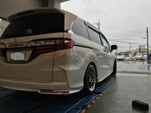 Ssr Sp5 装着完了 O 丿 ホンダ オデッセイ ホイール タイヤ ホイール関連 タイヤ ホイール交換 サービス事例 タイヤ館 コマツ 石川県 福井県のタイヤ カー用品ショップ タイヤからはじまる トータルカーメンテナンス タイヤ館グループ