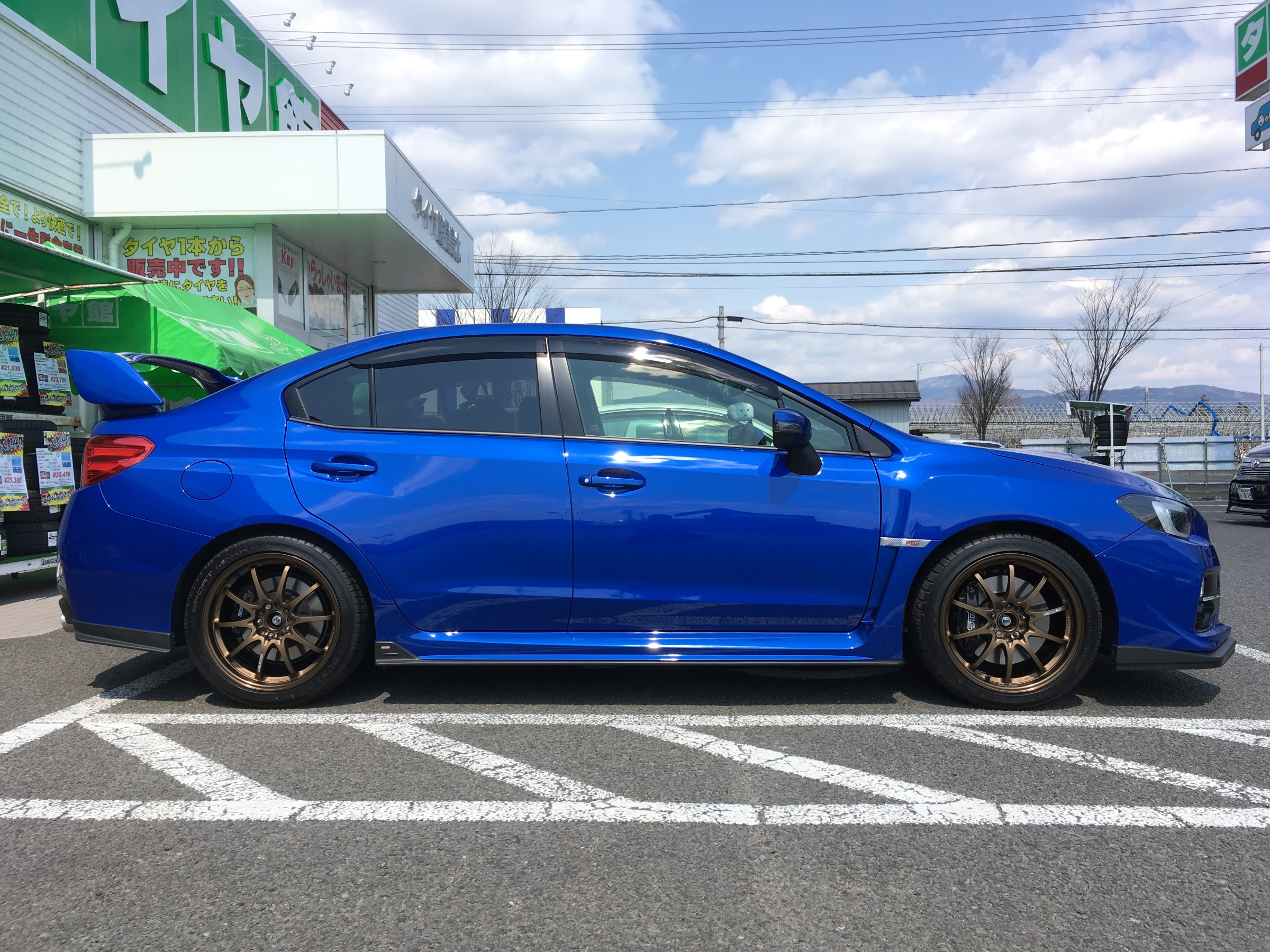WRX RAYS VOLKRACING CE28N １８インチ！！ | サービス事例 | タイヤ館