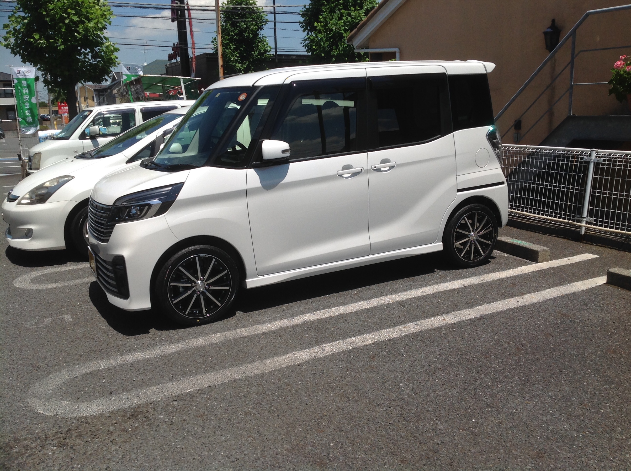 デイズルークス純正ホイール